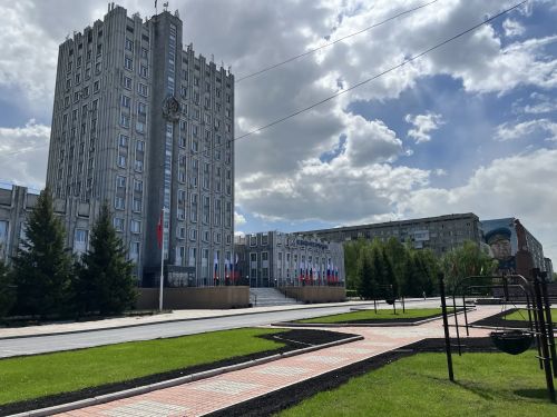 Площадь перед городской Администрацией